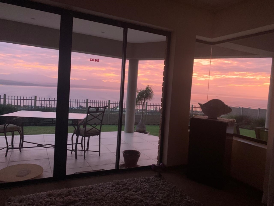 6 Bedroom Property for Sale in Da Nova Western Cape
